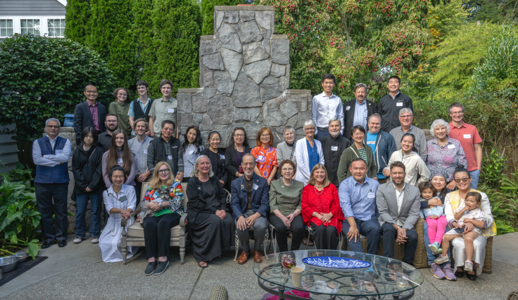 9月29日出席慶祝會的部分嘉賓合影留念 9月29日出席慶祝會的部分嘉賓合影留念