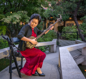 張柳萌三弦獨奏《沙漠之旅》